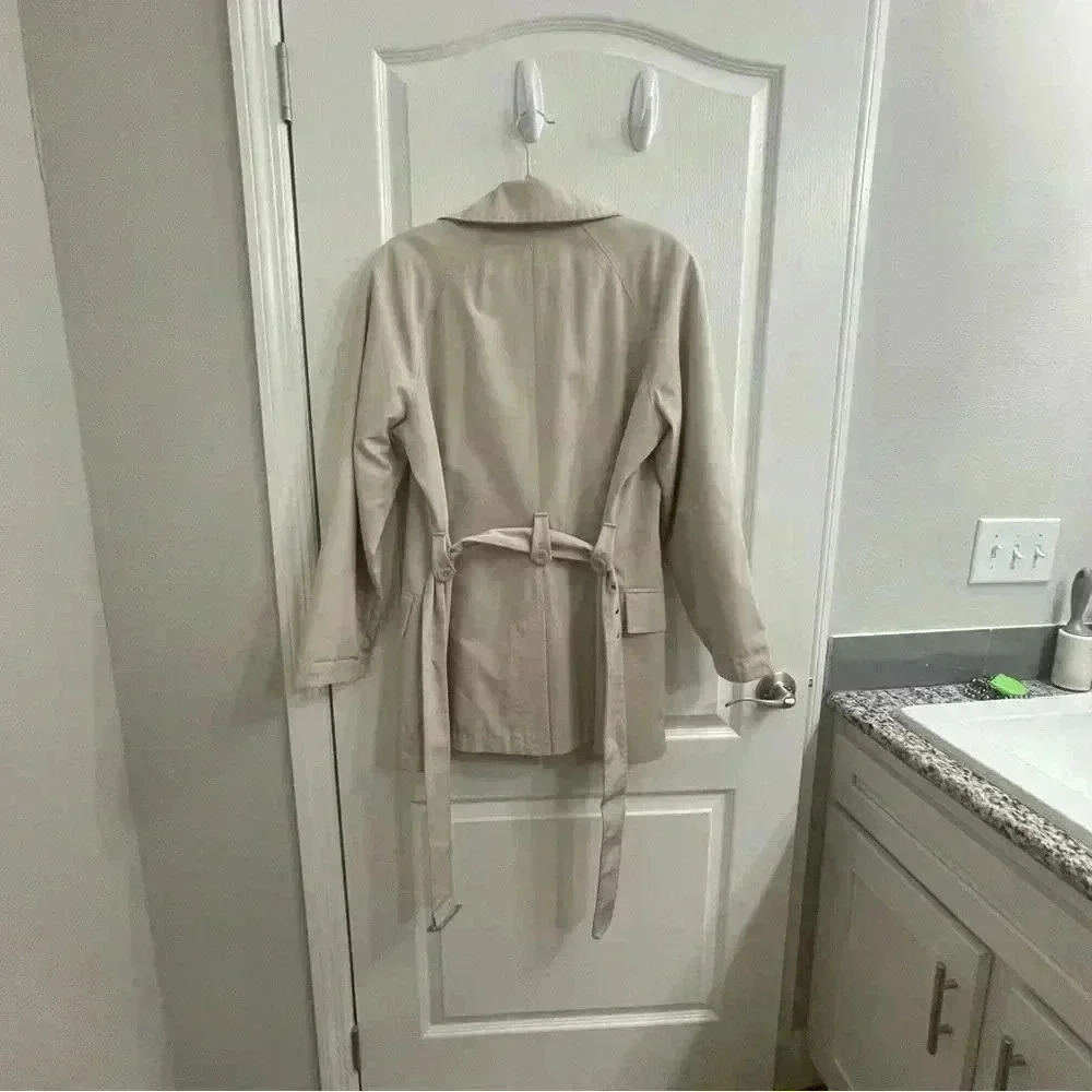 Belted Lightweight Trench Coat - Picture 10 of 10